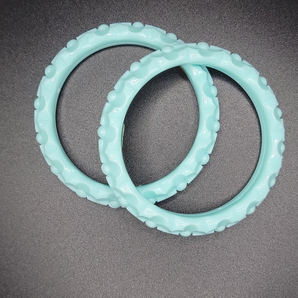 2 Mint Green Bangles - Picture 4 of 4